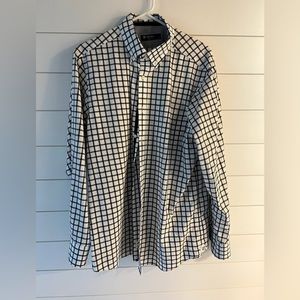 Cremieux Large Men’s white with black stripe Casual Button down shirt